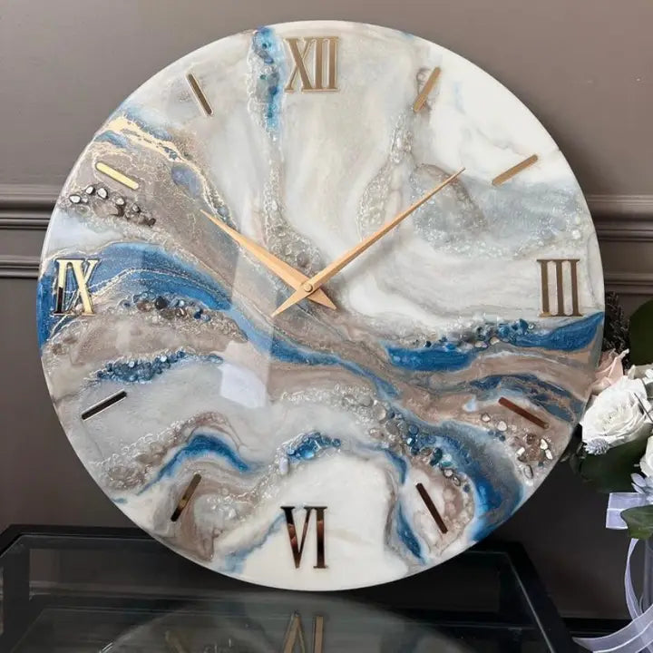 Orologio da parete astratto in resina epossidica blu bianco e dorato